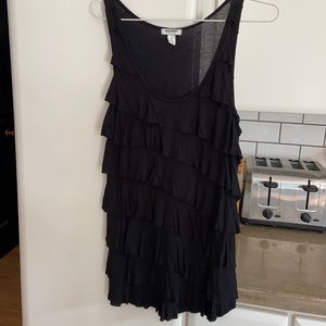 Old navy ruffle tank top